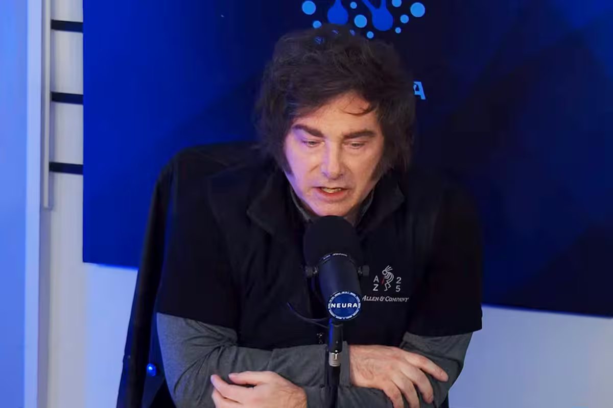 Personificações, zombarias, insultos e elogios excessivos a Trump. O outro lado da entrevista com Mile.