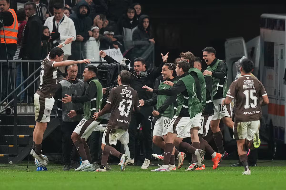 Plattensen surpreende o Corinthians com ajuda de Franco Zapiola e está animado com a 16ª rodada da Copa Libertadores.