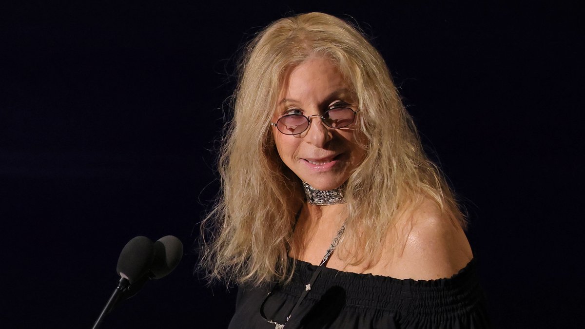 Por que Barbra Streisand está faltando à cerimônia de homenagem no Festival de Cinema de Cannes de 2026 – Just Jared – Notícias e fofocas de celebridades