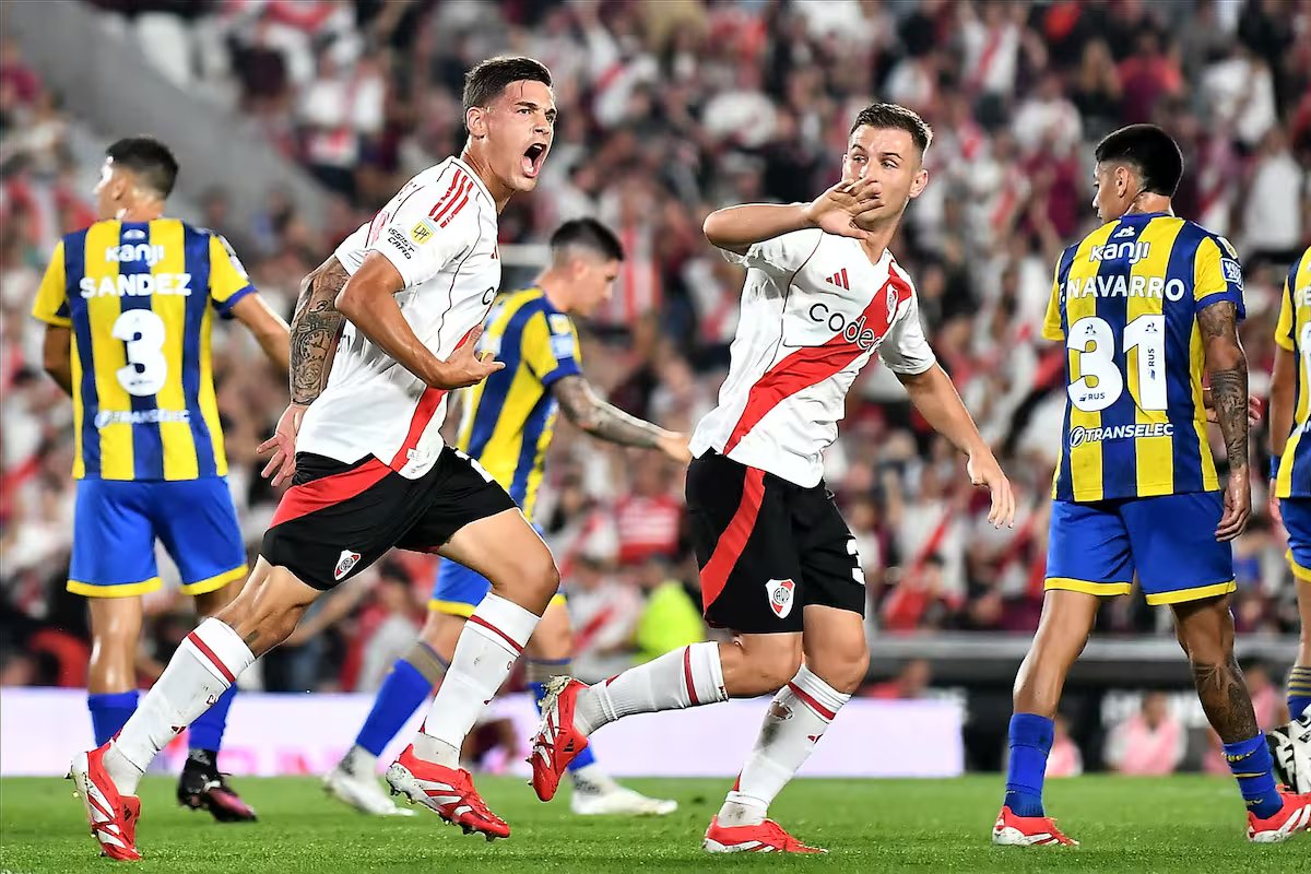 Qual canal está exibindo River x Rosario Central pela semifinal do Apertura de 2026 hoje?