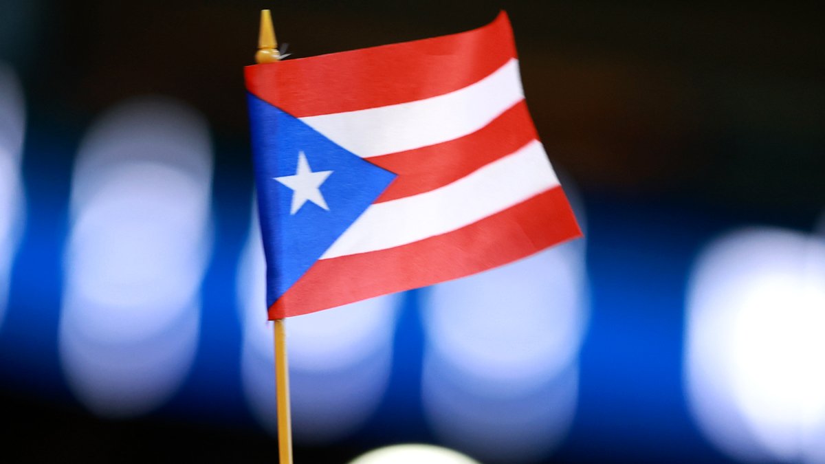 Qual é a música “First Time in San Juan”? Letras de músicas de Porto Rico reveladas – Just Jared – Celebrity News & Gossip