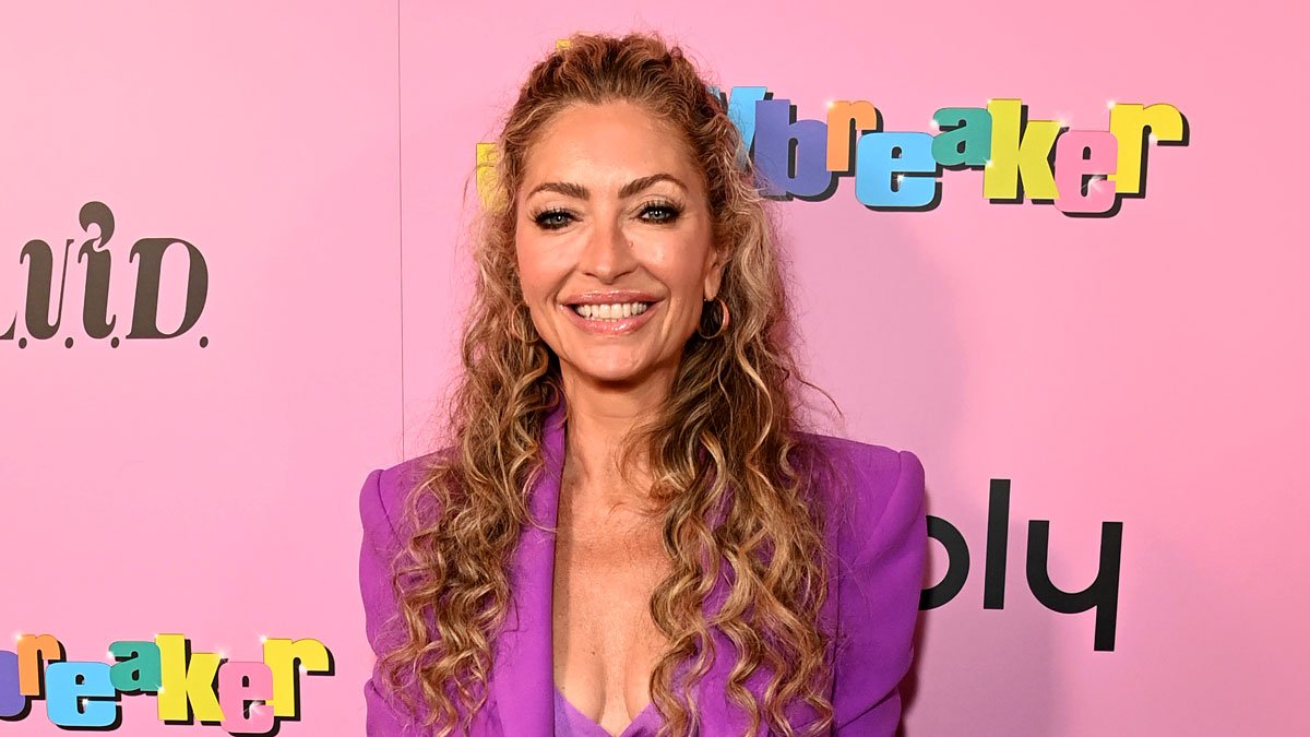 Rebecca Gayheart entra para o elenco musical de ‘Jawbreaker’, 27 anos depois de estrelar o filme! – Just Jared – Notícias e fofocas sobre celebridades