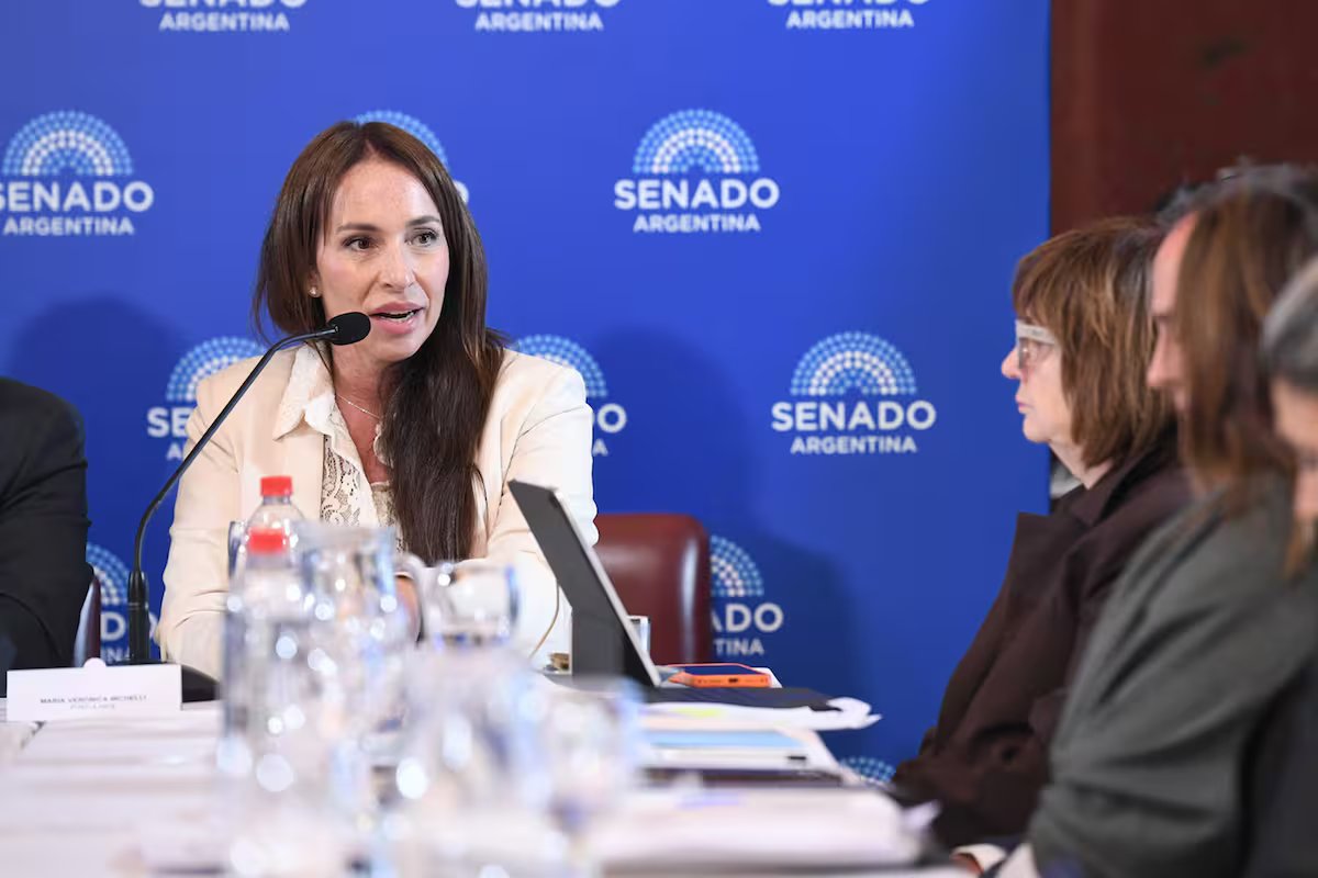 Rejeição da decisão do Governo de vetar a promoção de uma candidata a juíza por ser irmã de um jornalista.