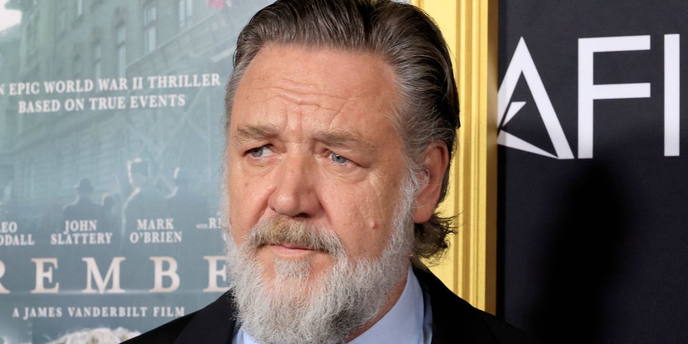 Russell Crowe responde a um vídeo viral dizendo aos caçadores de autógrafos para não serem ‘idiotas’ ou ele irá embora – Just Jared – Celebrity News & Gossip