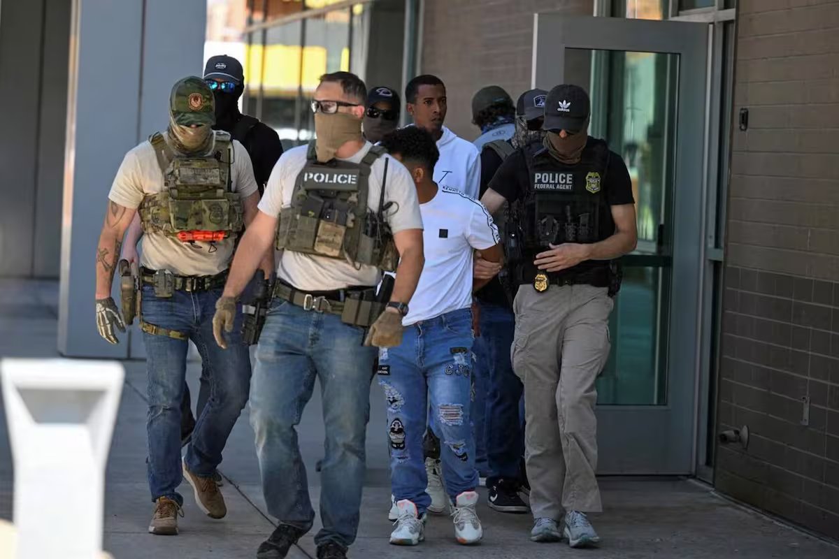 SB 397, uma lei que busca proteger os imigrantes e seria aplicada contra o ICE em Connecticut
