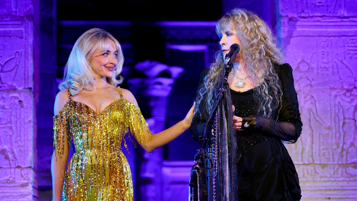 Sabrina Carpenter foi a surpresa da Gala de 2026 com a convidada especial Stevie Nicks! – Just Jared – Notícias e fofocas sobre celebridades