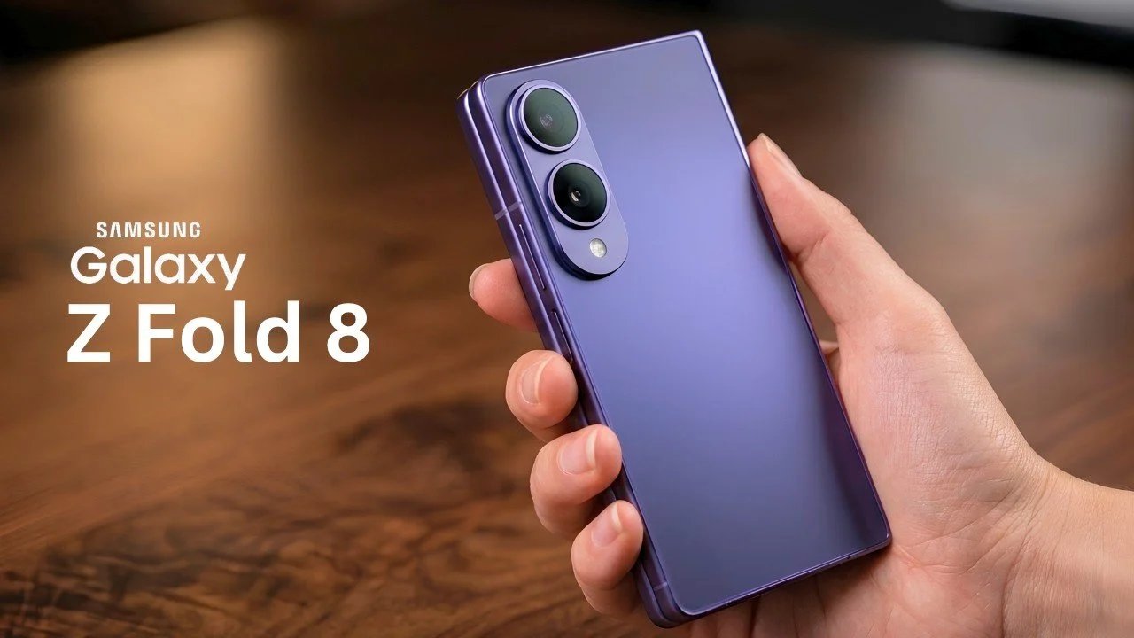 Samsung Galaxy Z Fold 8 vs. Fold 8 Ultra.