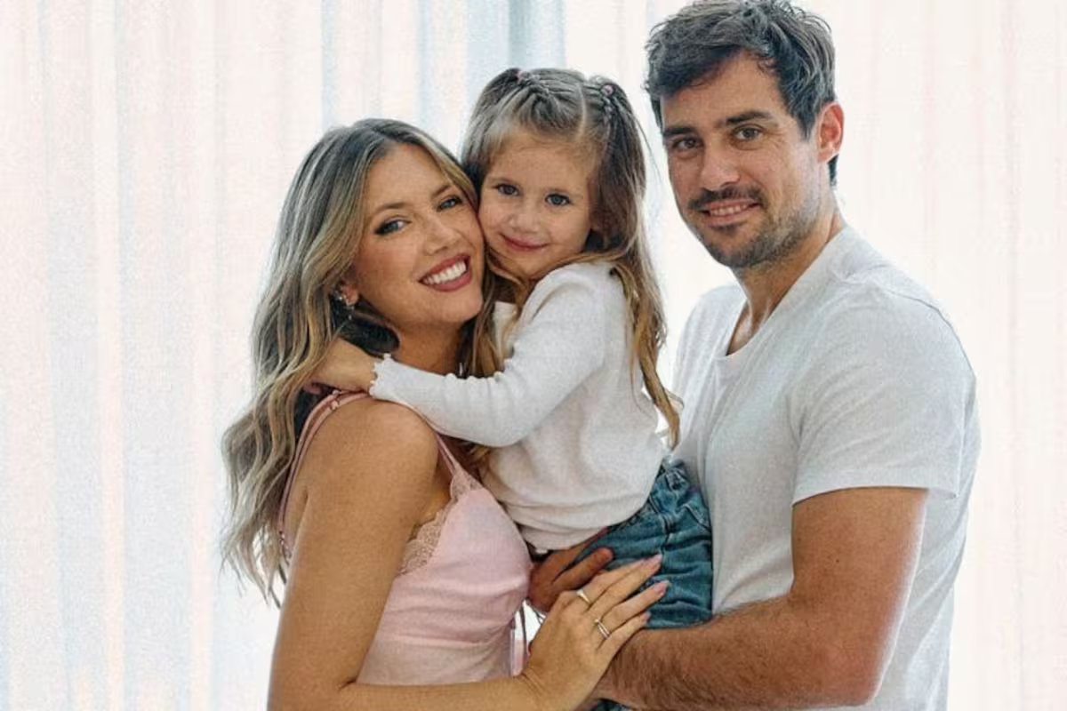 Stephanie Demner confirmou sua segunda gravidez, um anúncio que deixou todos entusiasmados