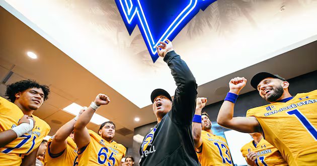 “Time Out” com o técnico do San Jose State, Ken Nimatalo – Deseret News