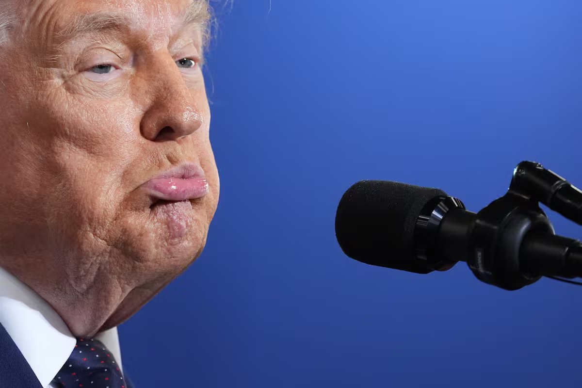 Trump ameaça regressar à “frente de guerra” se o acordo com o Irão falhar