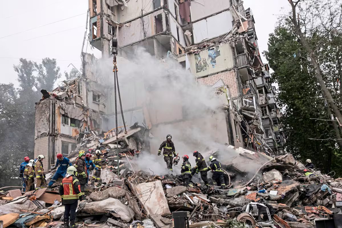 Um analista internacional explicou o que significa no conflito o impacto de um drone russo num edifício residencial na Roménia.