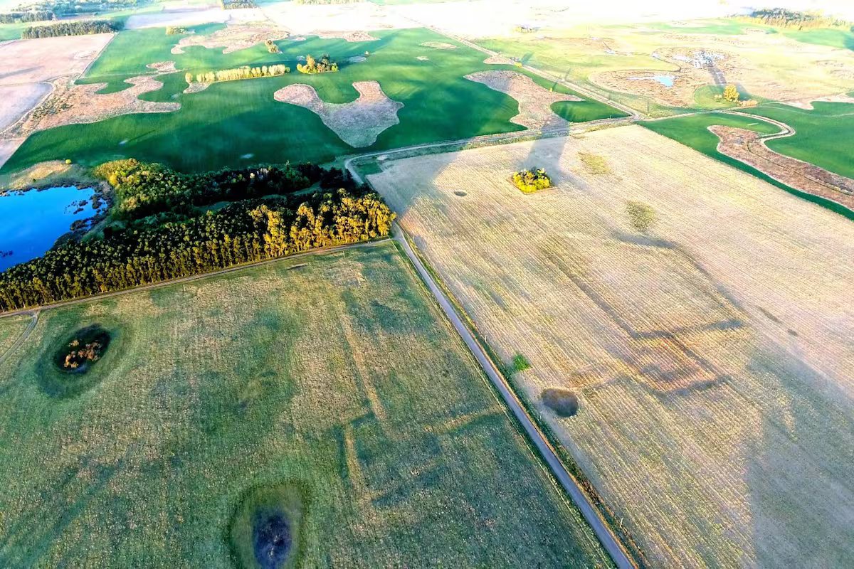 Um castelo de estranho desenho francês que existia no meio da planície dos Pampas