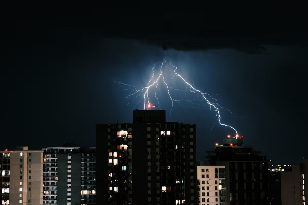 Uma nova frente de 48 horas se aproxima com alerta meteorológico, fortes tempestades e 100% de umidade. áreas afetadas