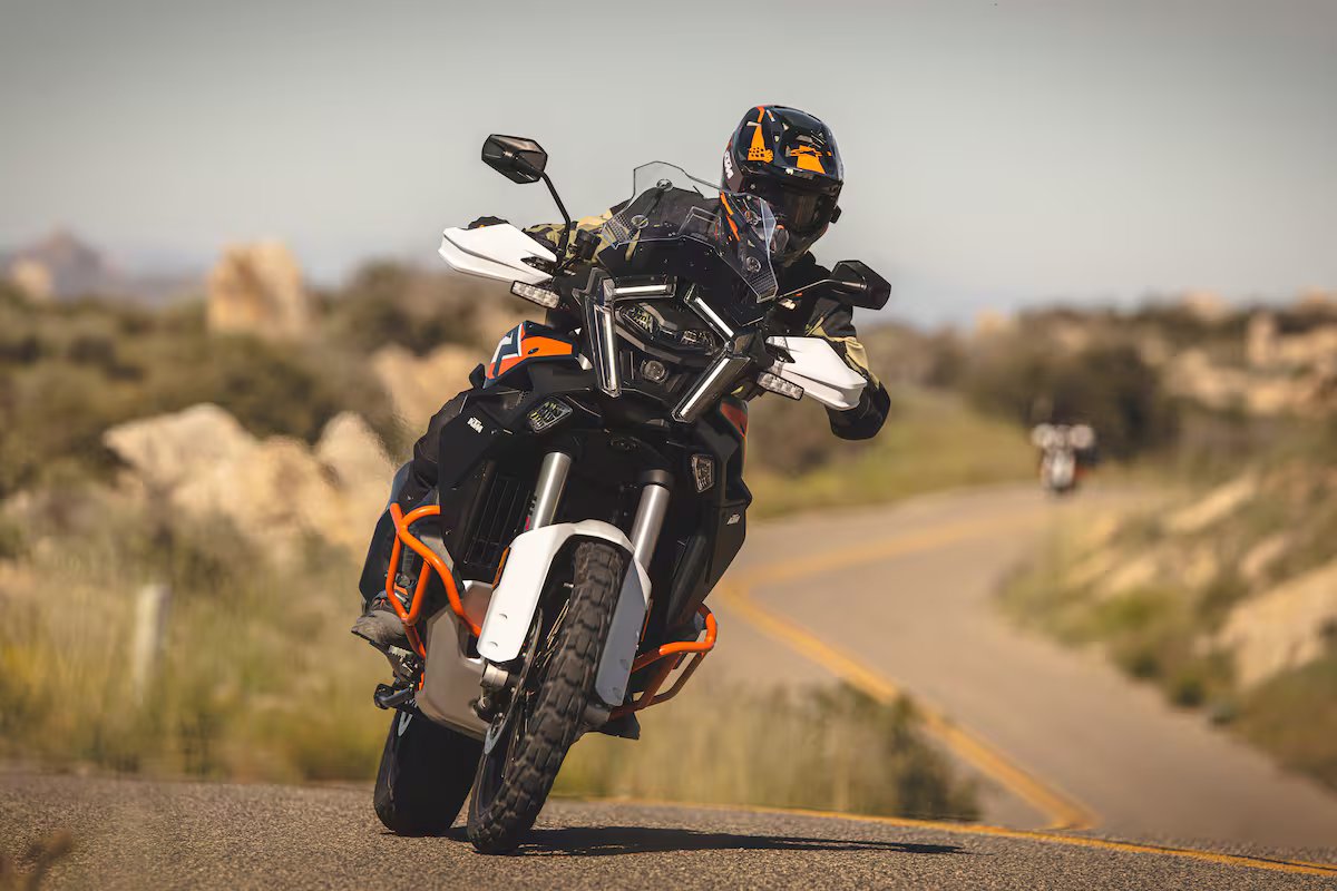 Uma nova motocicleta chega à Argentina e pretende competir no segmento mais alto