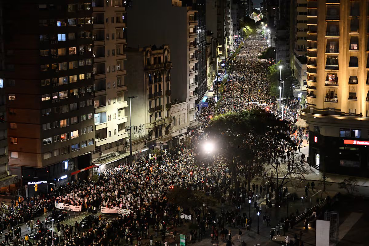 Uruguai realizou marcha para reivindicar desaparecidos durante a ditadura militar