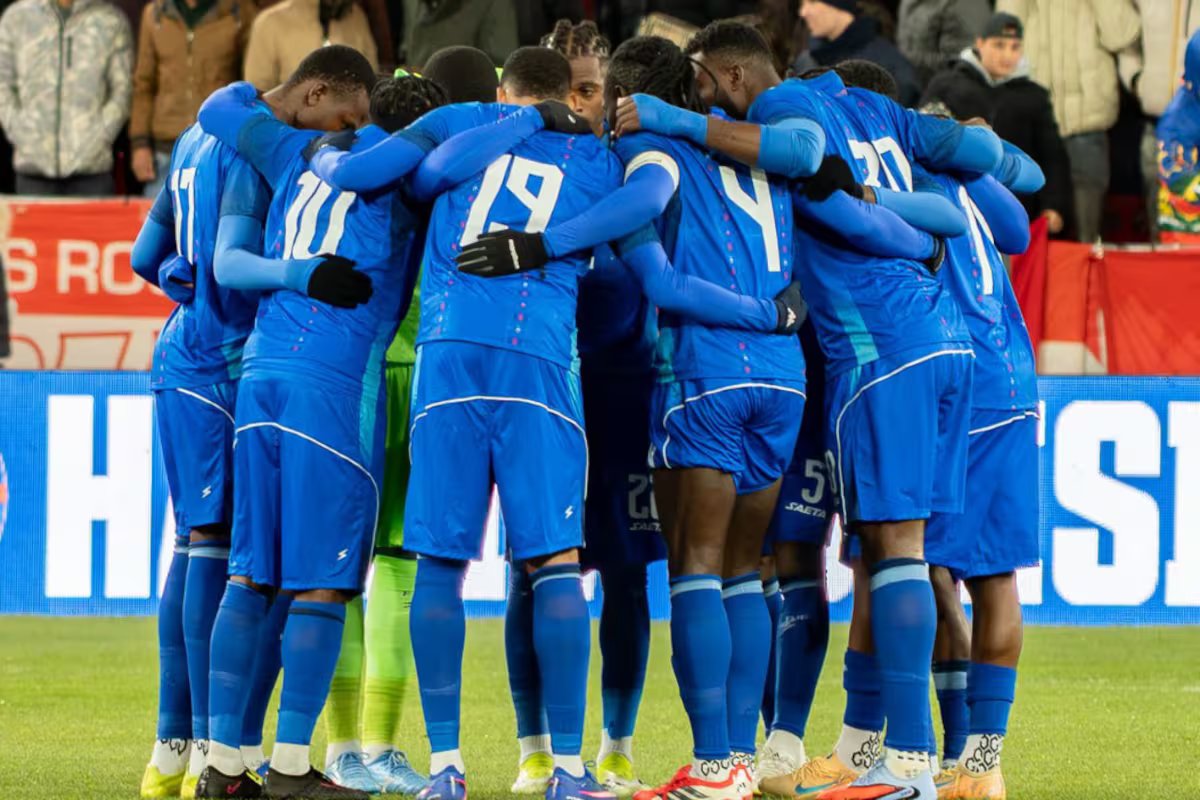 A estreia do Haiti na Copa do Mundo. o futebol é uma lufada de ar para uma cidade pobre que sofre uma crise como a de 1974.