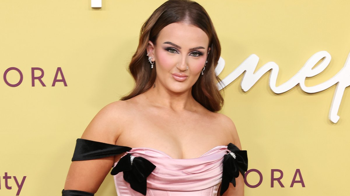 A influenciadora Mikayla Nogueira compartilha atualização do TikTok após ser levada às pressas para o hospital – Just Jared – Celebrity News & Gossip