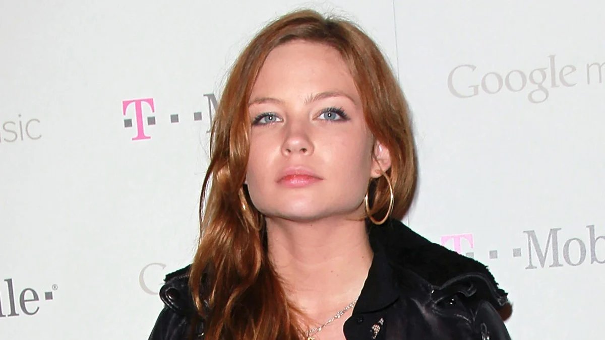 A mãe de Daveigh Chase quebra o silêncio após a morte da estrela infantil de ‘The Ring’ – Just Jared – Notícias e fofocas de celebridades