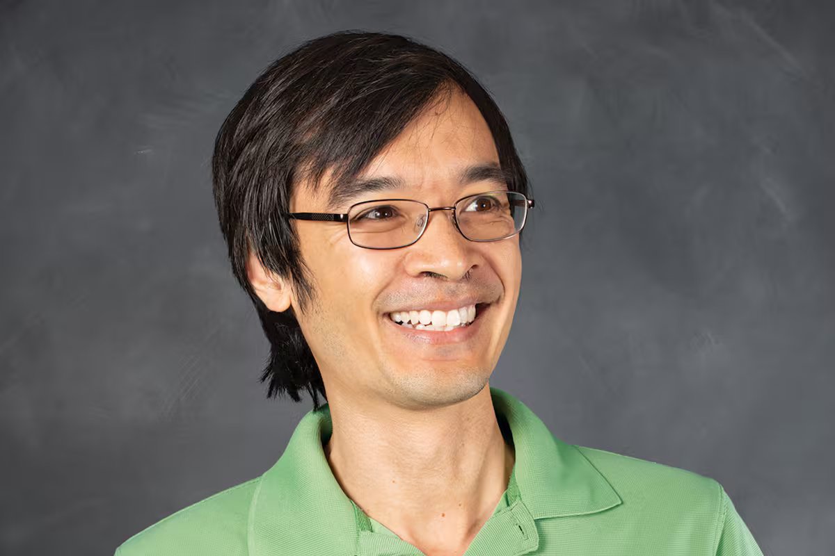 A nova vida de Terence Tao, o “Mozart da matemática”, que concluiu o mestrado aos 16 anos e quebrou todos os moldes;