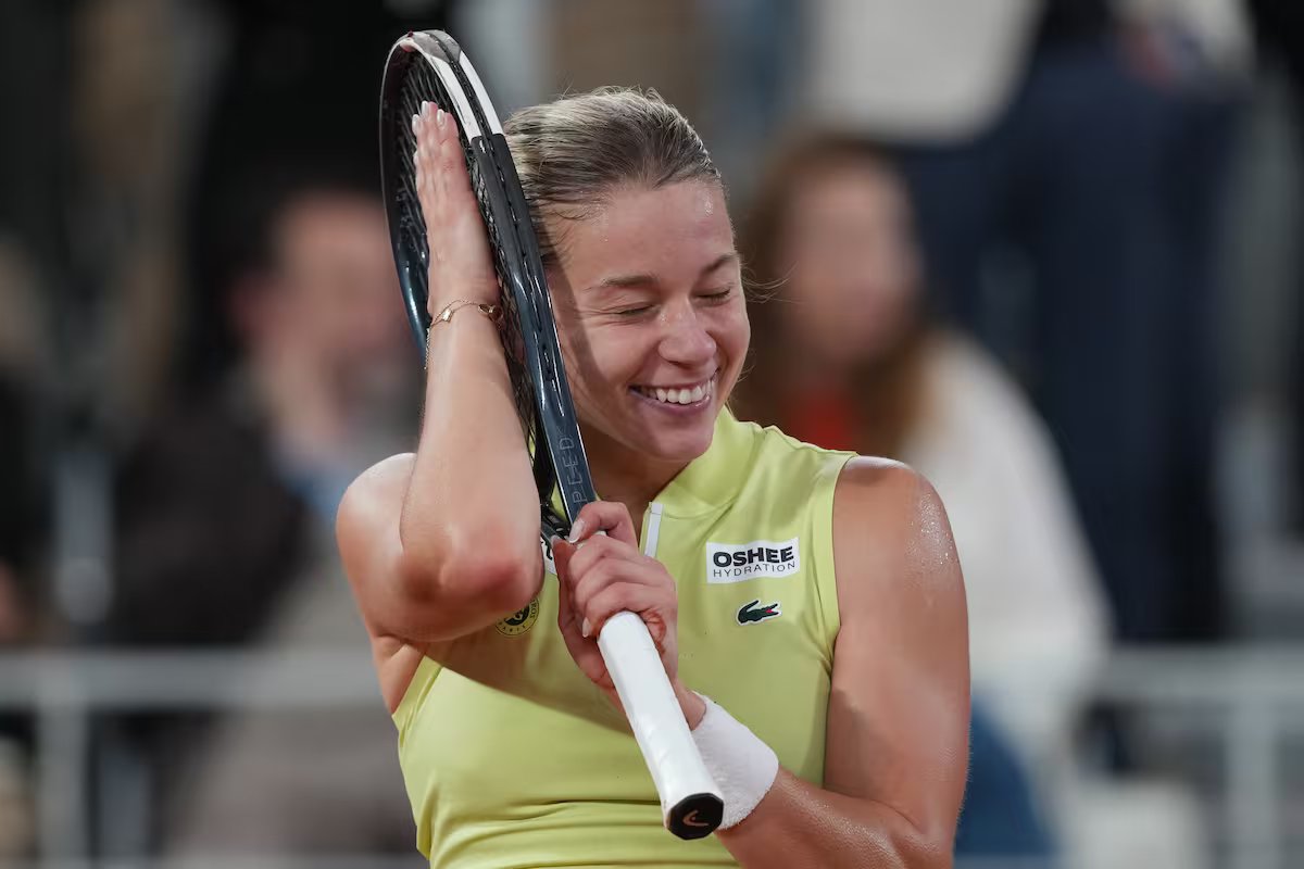 A sensação de Roland Garros, Maia Chwalinska, venceu Diana Schneider e disputará a final.