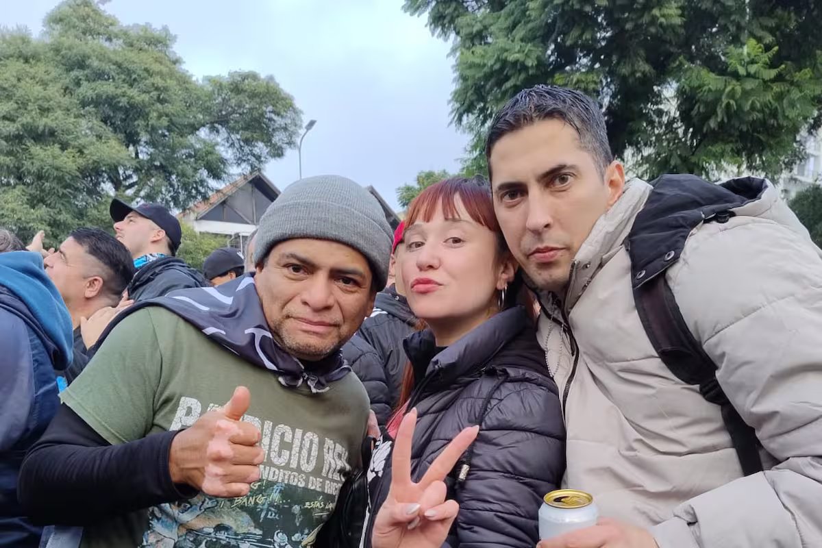 Adeus ao Índio Solari. abriram as portas do Centro Desportivo Gatica para que o público se despedisse do artista na Villa Dominico.