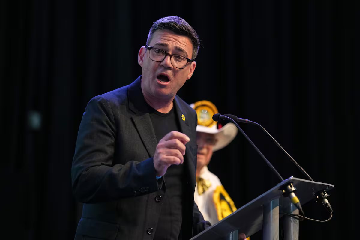 Andy Burnham, o favorito para suceder Starmer. o que é o ‘Manchesterismo’ e como ele procura transformar a Grã-Bretanha