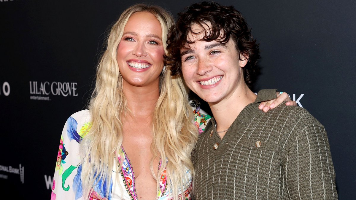 Anna Camp participa de evento em Los Angeles com a namorada Jade Whipkey – Just Jared – Notícias e fofocas de celebridades