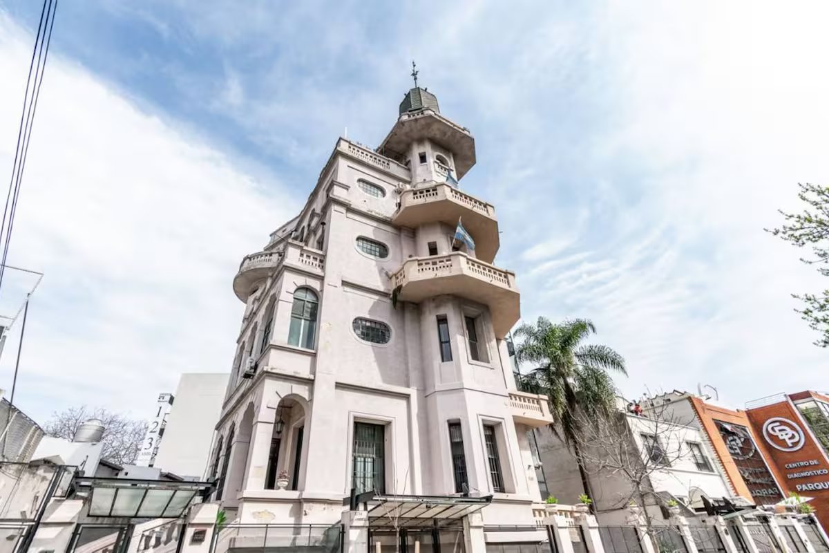 Apartamento à venda no icônico palácio de Buenos Aires