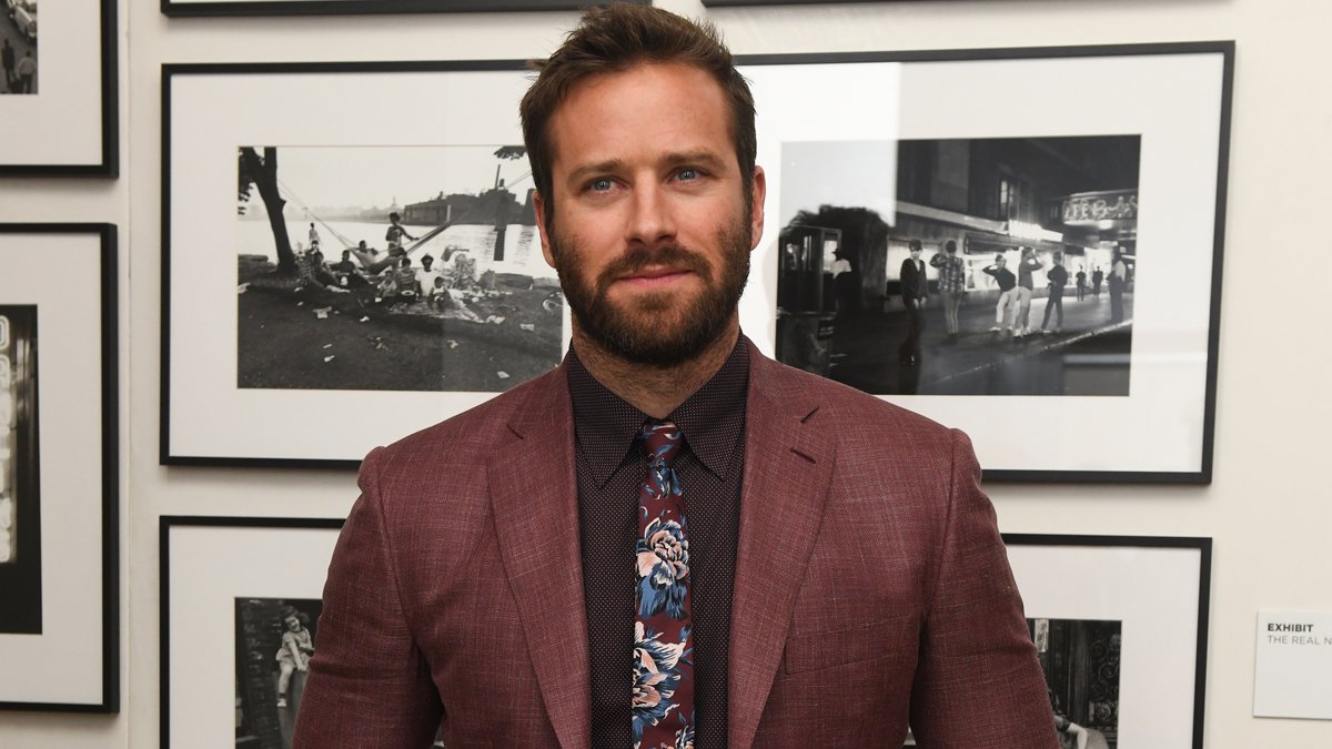 Armie Hammer estrela o novo thriller controverso ‘Citizen Vigilante’ – Just Jared – Celebrity News & Gossip