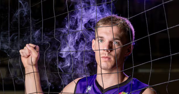 Ashton Scholl de Lehi se destacou na turnê e como líder, nomeado Deseret News 2026 Mr. Volleyball – Deseret News.