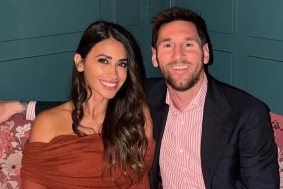 Capa viral de Antonella Roccuzzo com Lionel Messi e seus ‘oito anéis’
