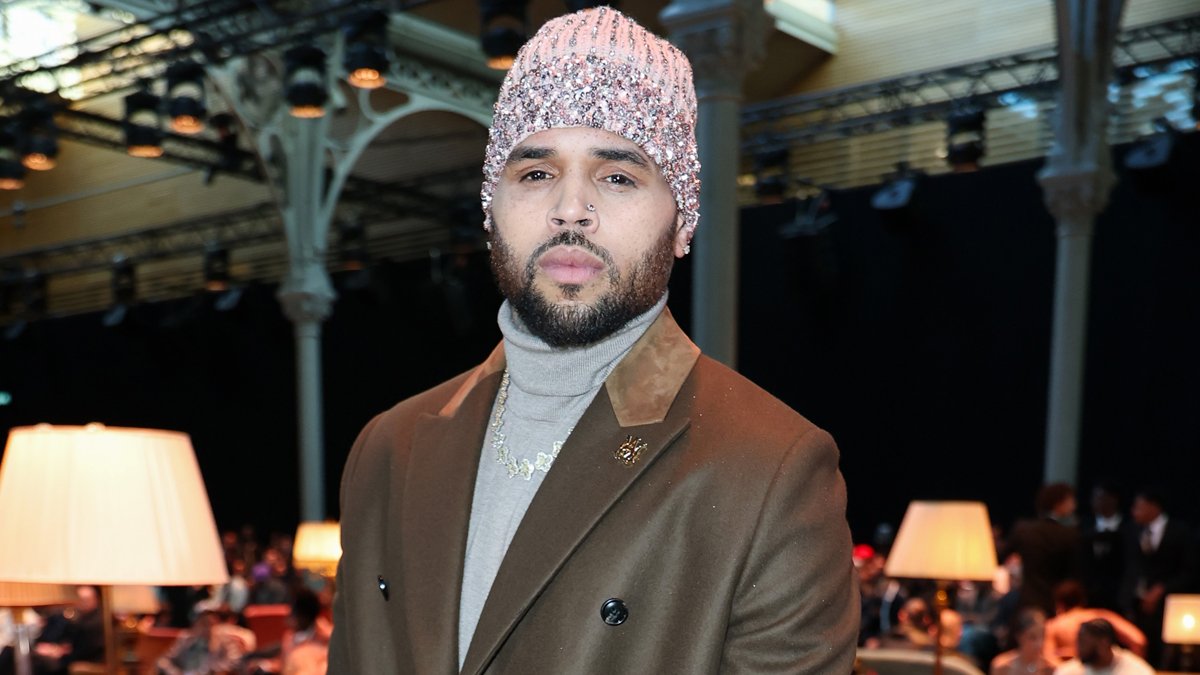 Chris Brown revida na batalha pela custódia, quer a custódia física e legal conjunta da filha de 4 anos – Just Jared – Celebrity News & Gossip