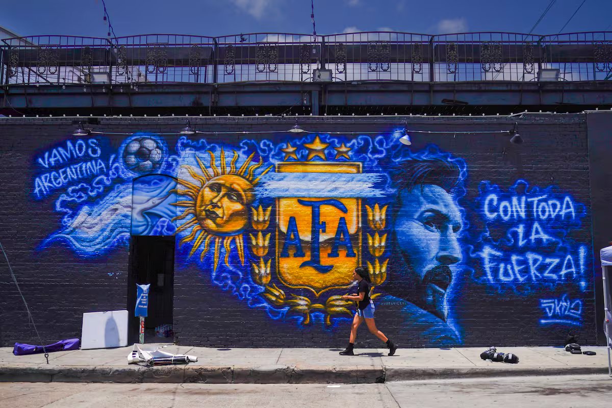 Copa do Mundo de 2026: Dallas, a cidade dos magnatas, recebe a seleção nacional sob um calor opressivo e um estádio magnífico
