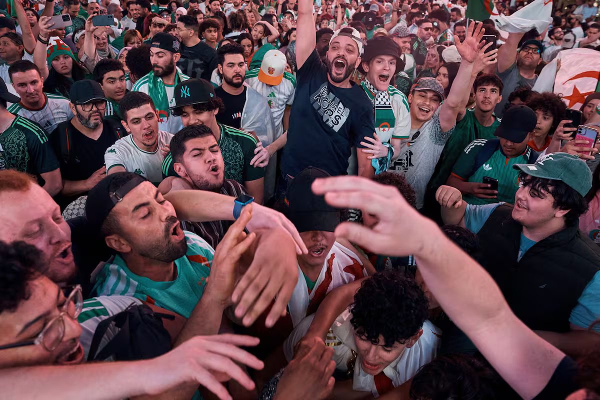 Copa do Mundo de 2026: torcedores da Argentina e da Argélia se enfrentaram em Nova York