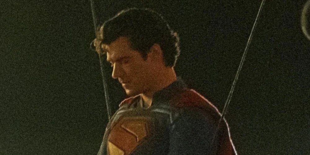 David Corenswet se veste de Superman nas fotos do set de ‘Homem do Amanhã’ – Just Jared – Celebrity News & Gossip