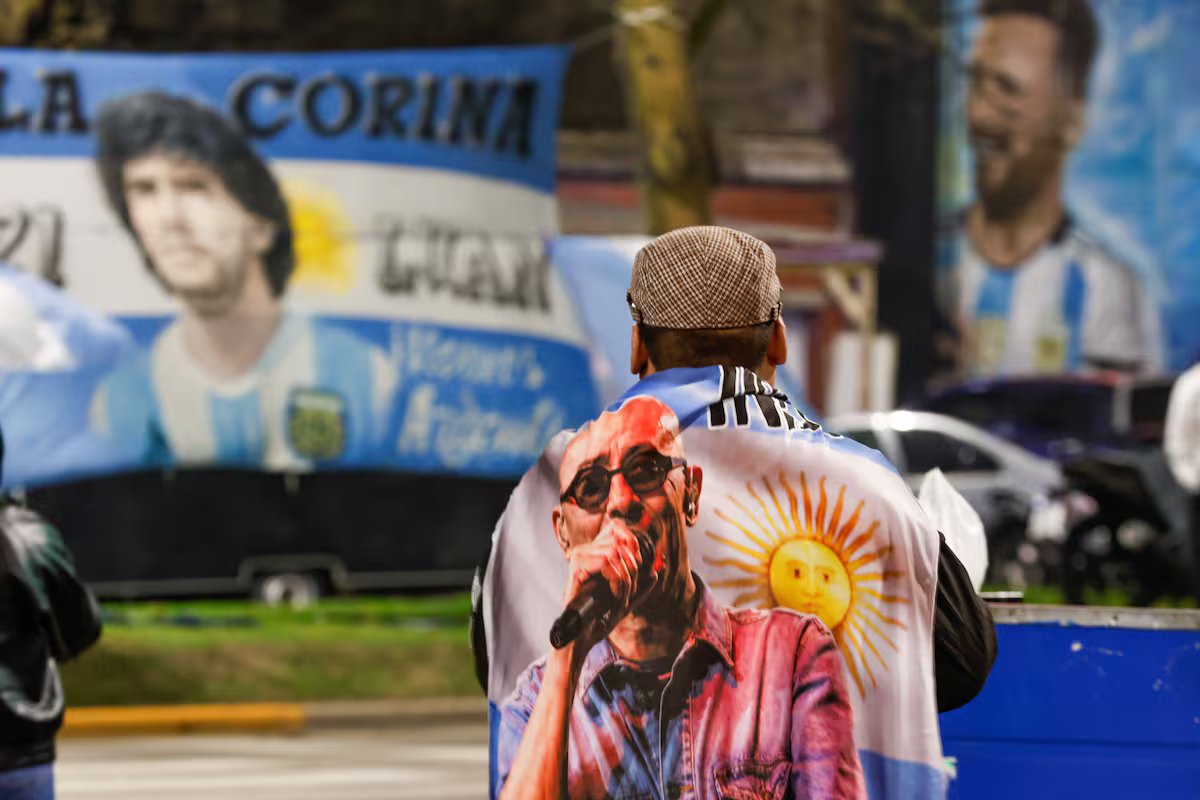 Despedida pública de Índio Solari atrai milhares de torcedores em Avelanda