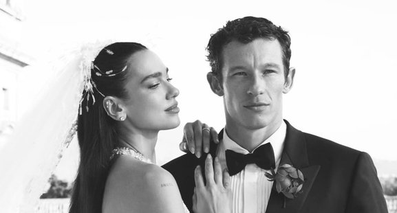 Dua Lipa e Callum Turner compartilham suas fotos oficiais do casamento após se casarem na Sicília! – Just Jared – Notícias e fofocas sobre celebridades
