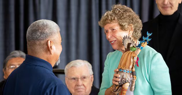 Em memória de Karen Huntsman – Deseret News