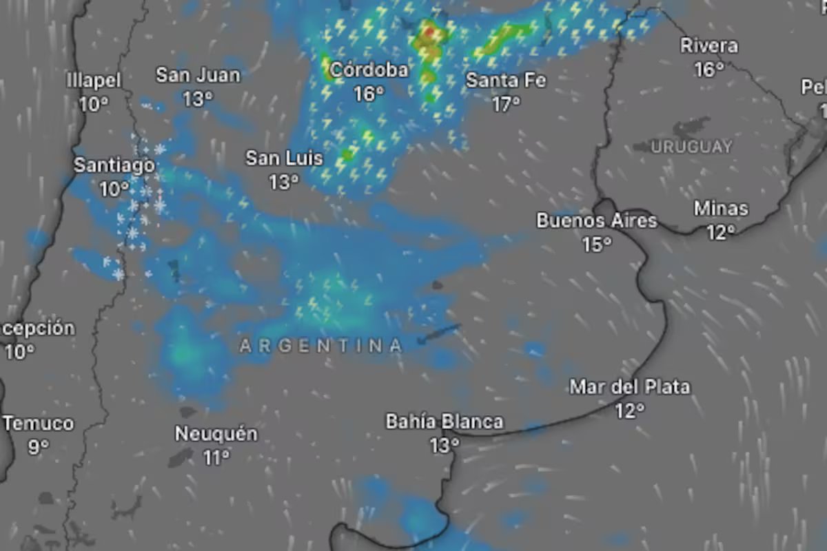 Este sábado, 6 de junho, há alerta para trovoadas e nevoeiro nas regiões afetadas