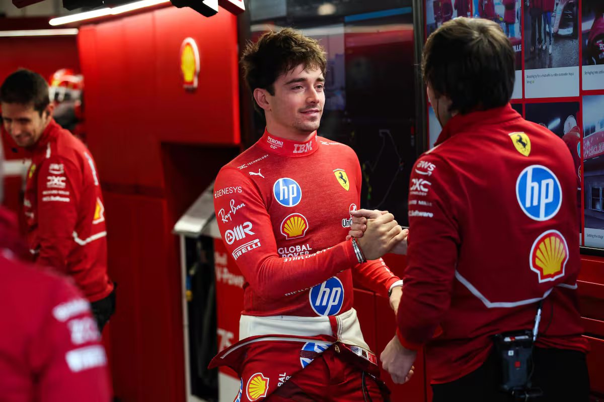 Ferrari não quis contratempos e anunciou relacionamento renovado com Charles Leclerc