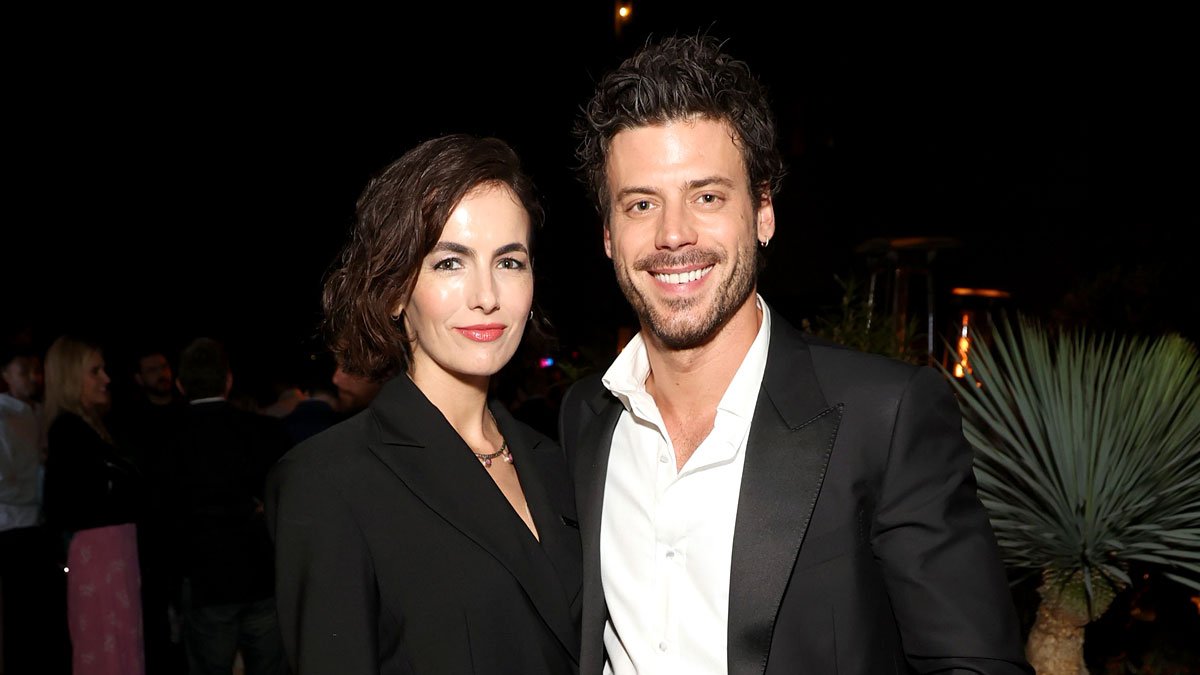 François Arnaud e Camilla Belle se reencontram por uma boa causa, mais de 12 anos depois de trabalharem juntos – Just Jared – Celebrity News & Gossip