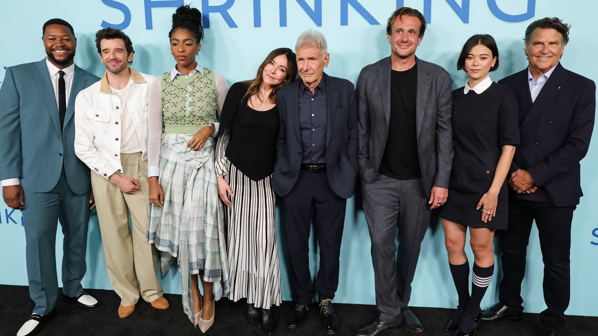Harrison Ford, Jason Segel e mais estrelas de ‘encolhimento’ se reúnem para o evento FYC Emmy da 3ª temporada – Just Jared – Notícias e fofocas de celebridades