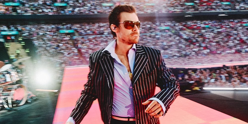 Harry Styles inicia residência ‘Together, Together’ em Londres com Shania Twain, faz pequenas mudanças no set list – Just Jared – Celebrity News & Gossip