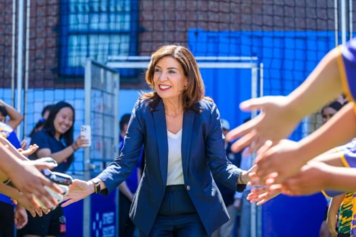 Hochul anuncia descontos em transporte para torcedores da Copa do Mundo em Nova York. “Você não pode vencer esta oferta”