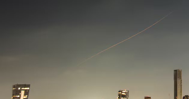 Israel diz que o Irã disparou mísseis no primeiro bombardeio desde o frágil cessar-fogo – Deseret News