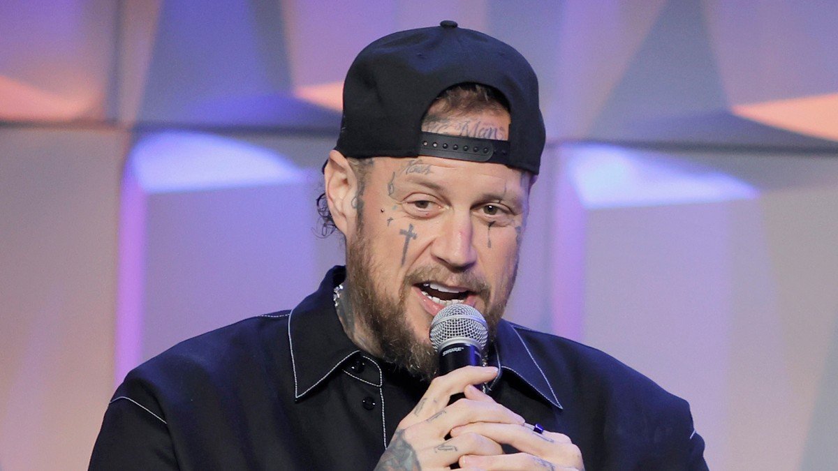 Jelly Roll revela que ‘foi ao hospital’ uma semana antes do divórcio de Bunnie Xo – Just Jared – Notícias e fofocas de celebridades