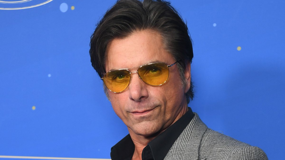 John Stamos foi ao cirurgião plástico de Michael Jackson para consertar uma plástica no nariz – Just Jared – Notícias e fofocas de celebridades