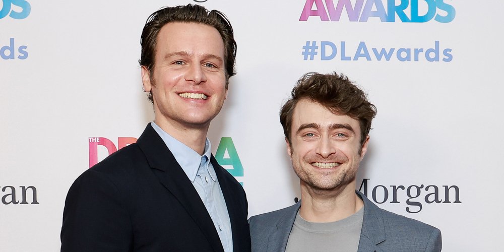 Jonathan Groff se reunirá com o co-estrela de ‘Merrily We Roll Along’ Daniel Radcliffe para o novo filme ‘Trust The Man’ – Just Jared – Celebrity News & Gossip