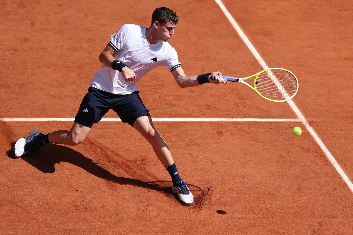 Juan Manuel Cerundolo em Roland Garros. O último sonho da Argentina em busca das quartas de final.