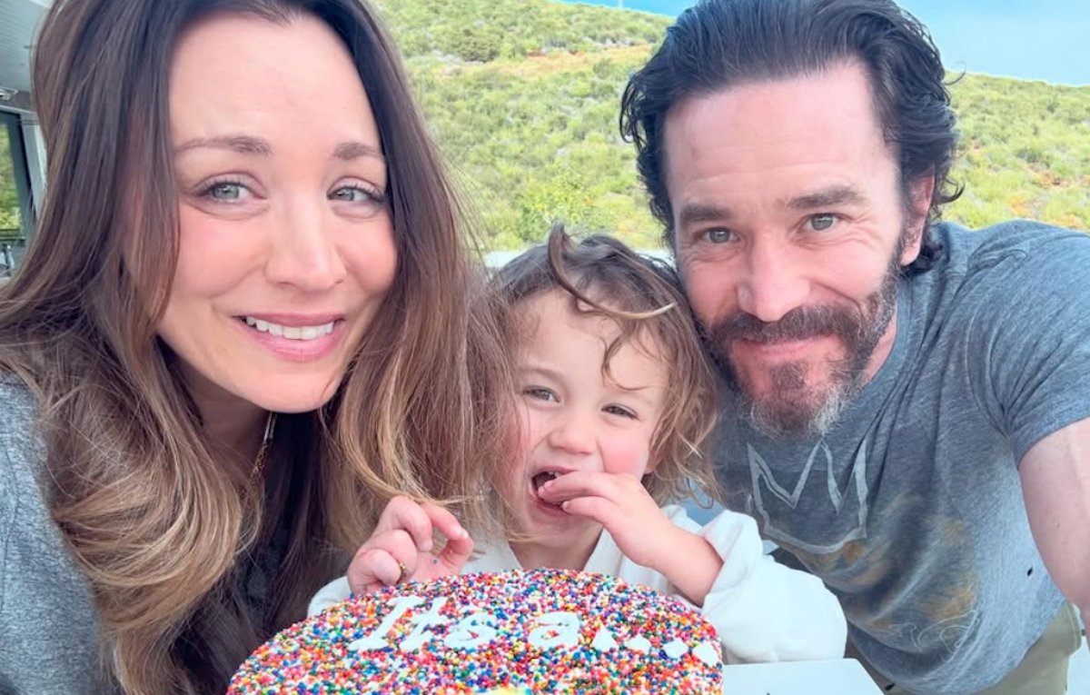 Kaley Cuoco e o noivo Tom Pelphrey estão esperando a menina nº 2! – Just Jared – Notícias e fofocas sobre celebridades